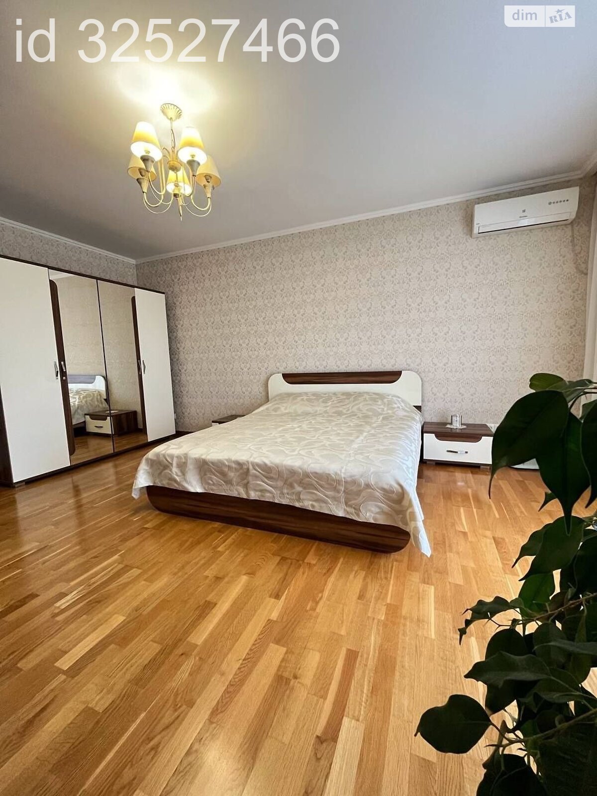 двухэтажный дом с ремонтом, 145 кв. м, кирпич. Продажа в Днепре район Амур-Нижнеднепровский фото 1 двухэтажный дом с ремонтом, 145 кв. м, кирпич. Продажа в Днепре район Амур-Нижнеднепровский фото 1