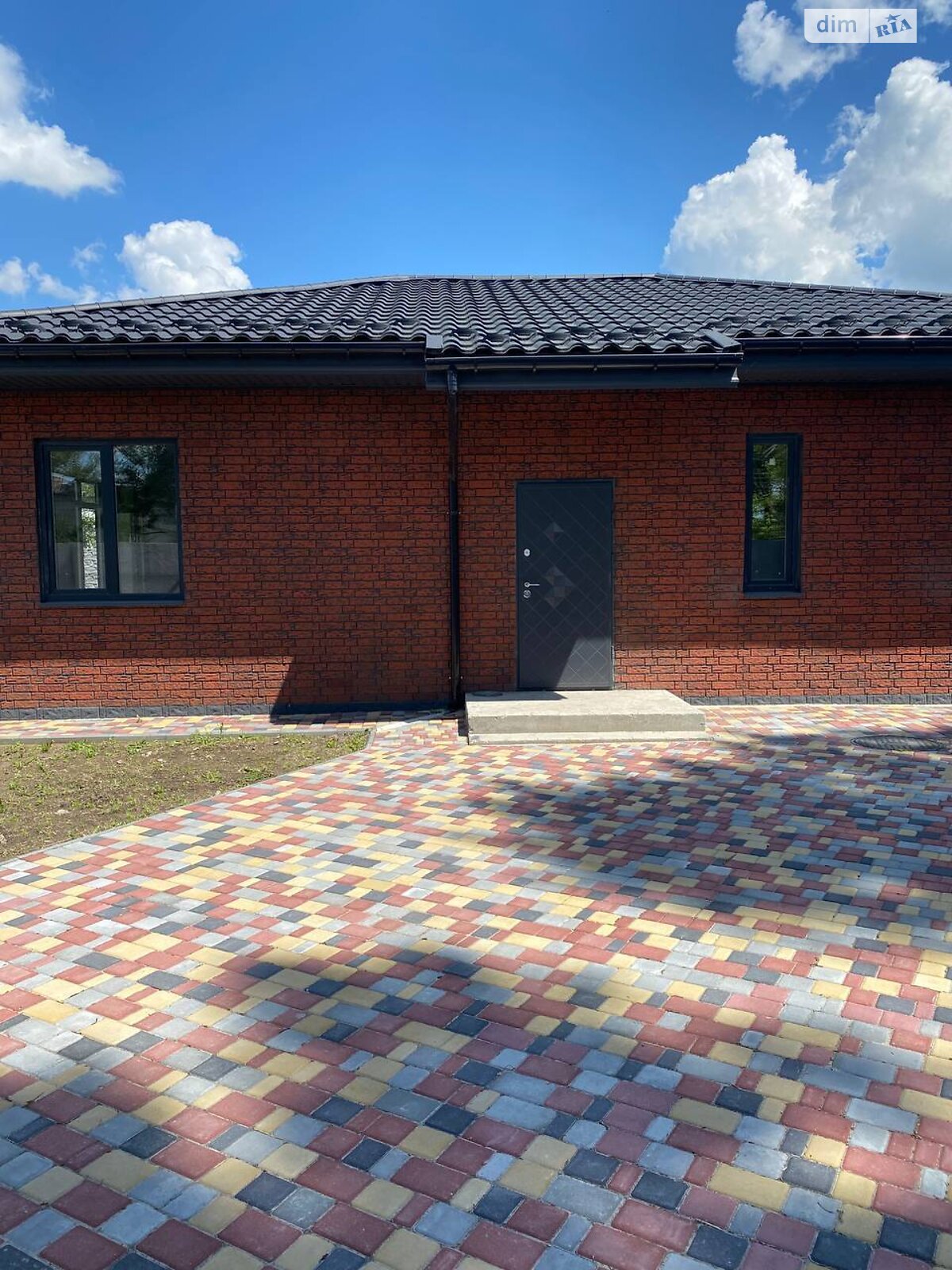 одноэтажный дом с верандой, 106 кв. м, кирпич. Продажа в Днепре район Амур-Нижнеднепровский фото 1 одноэтажный дом с верандой, 106 кв. м, кирпич. Продажа в Днепре район Амур-Нижнеднепровский фото 1