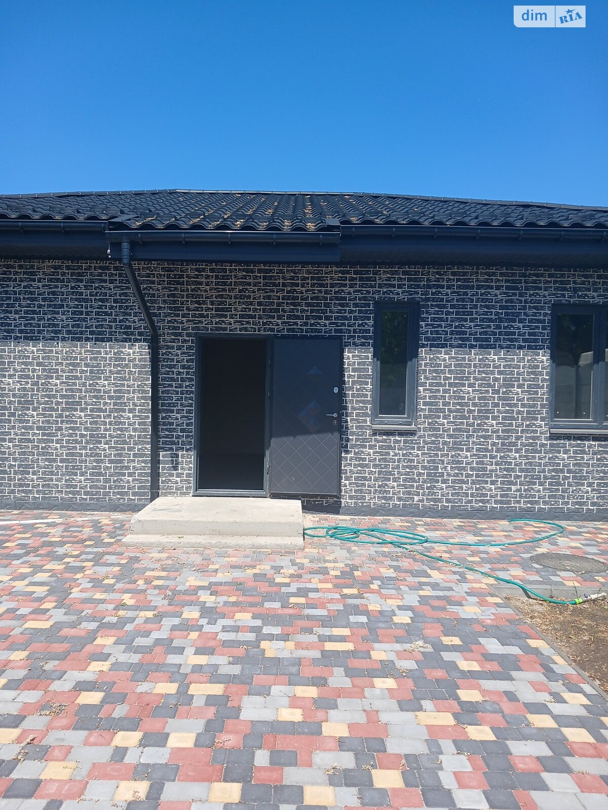 одноэтажный дом, 100 кв. м, газобетон. Продажа в Днепре район Амур фото 1 одноэтажный дом, 100 кв. м, газобетон. Продажа в Днепре район Амур фото 1