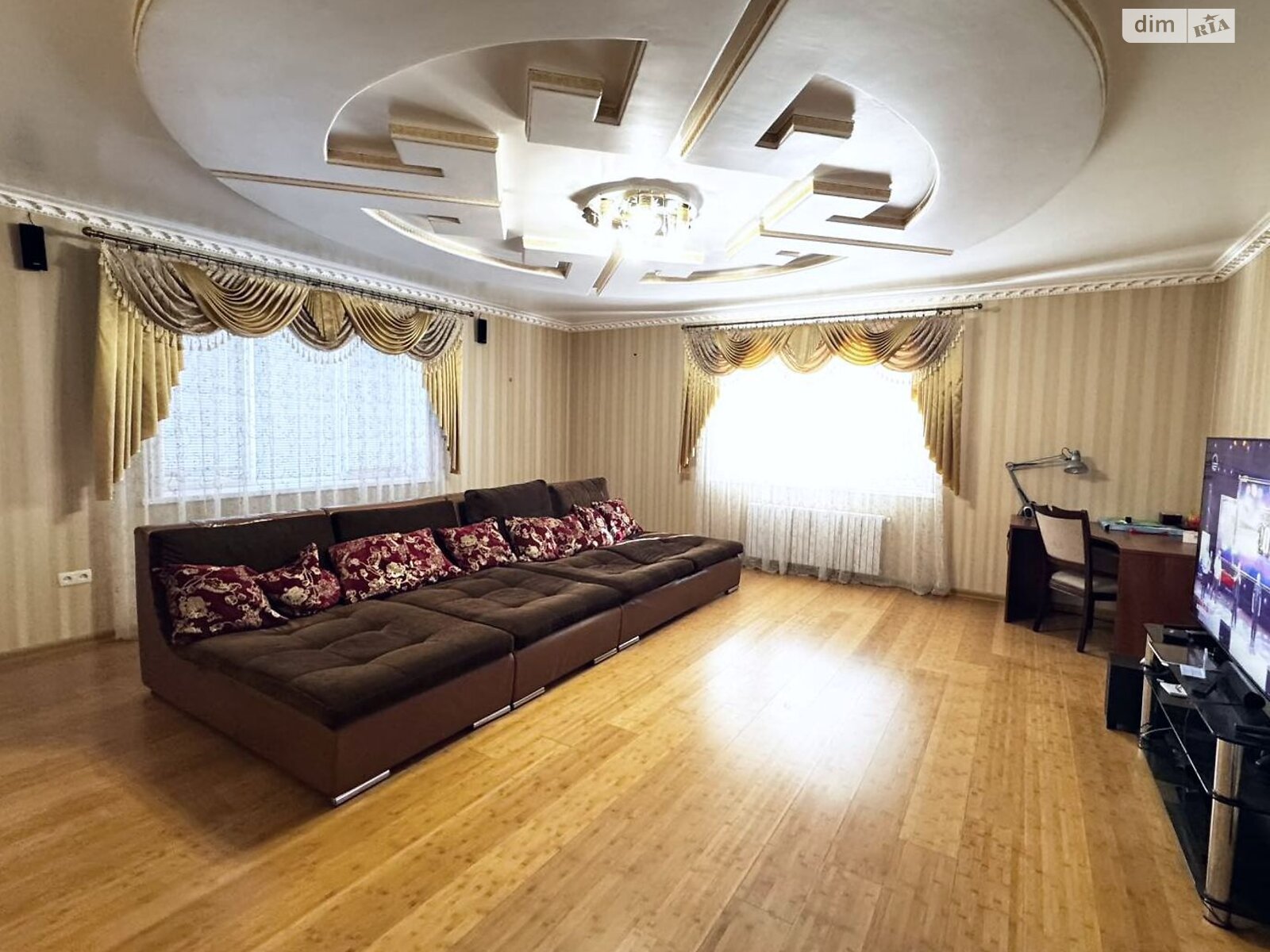 двоповерховий будинок з гаражем, 230.9 кв. м, цегла. Продаж в Дніпрі, район Березанівка фото 1 двоповерховий будинок з гаражем, 230.9 кв. м, цегла. Продаж в Дніпрі, район Березанівка фото 1