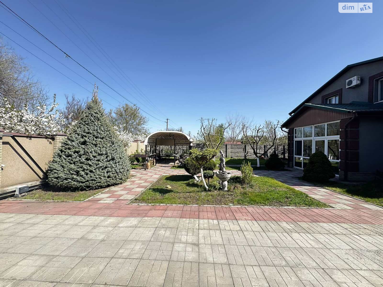 двоповерховий будинок з гаражем, 230.9 кв. м, цегла. Продаж в Дніпрі, район Березанівка фото 1 двоповерховий будинок з гаражем, 230.9 кв. м, цегла. Продаж в Дніпрі, район Березанівка фото 1