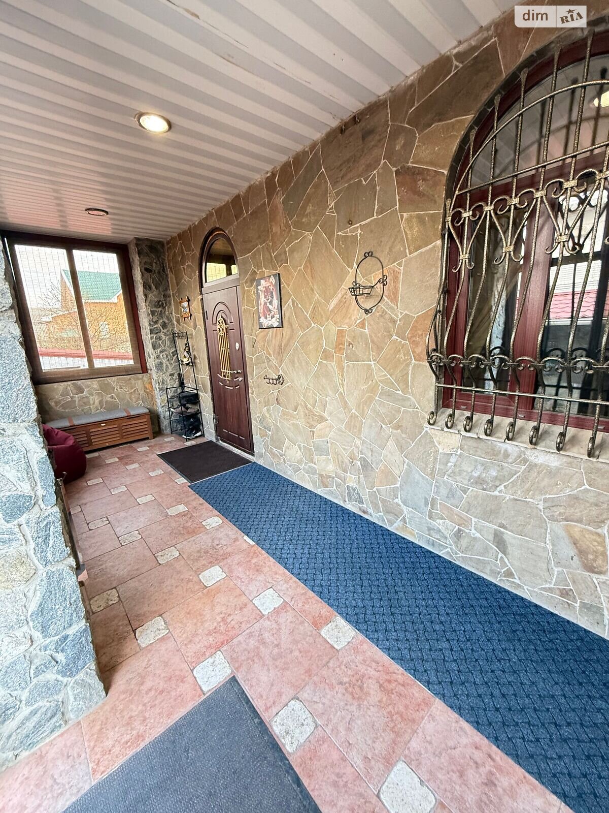 двоповерховий будинок з гаражем, 300 кв. м, цегла. Продаж в Дніпрі, район Березанівка фото 1 двоповерховий будинок з гаражем, 300 кв. м, цегла. Продаж в Дніпрі, район Березанівка фото 1