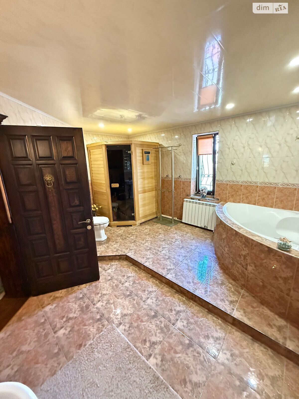 двоповерховий будинок з гаражем, 300 кв. м, цегла. Продаж в Дніпрі, район Березанівка фото 1 двоповерховий будинок з гаражем, 300 кв. м, цегла. Продаж в Дніпрі, район Березанівка фото 1