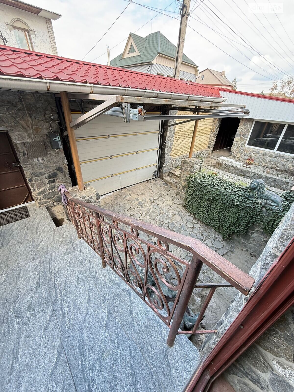 двоповерховий будинок з гаражем, 300 кв. м, цегла. Продаж в Дніпрі, район Березанівка фото 1 двоповерховий будинок з гаражем, 300 кв. м, цегла. Продаж в Дніпрі, район Березанівка фото 1