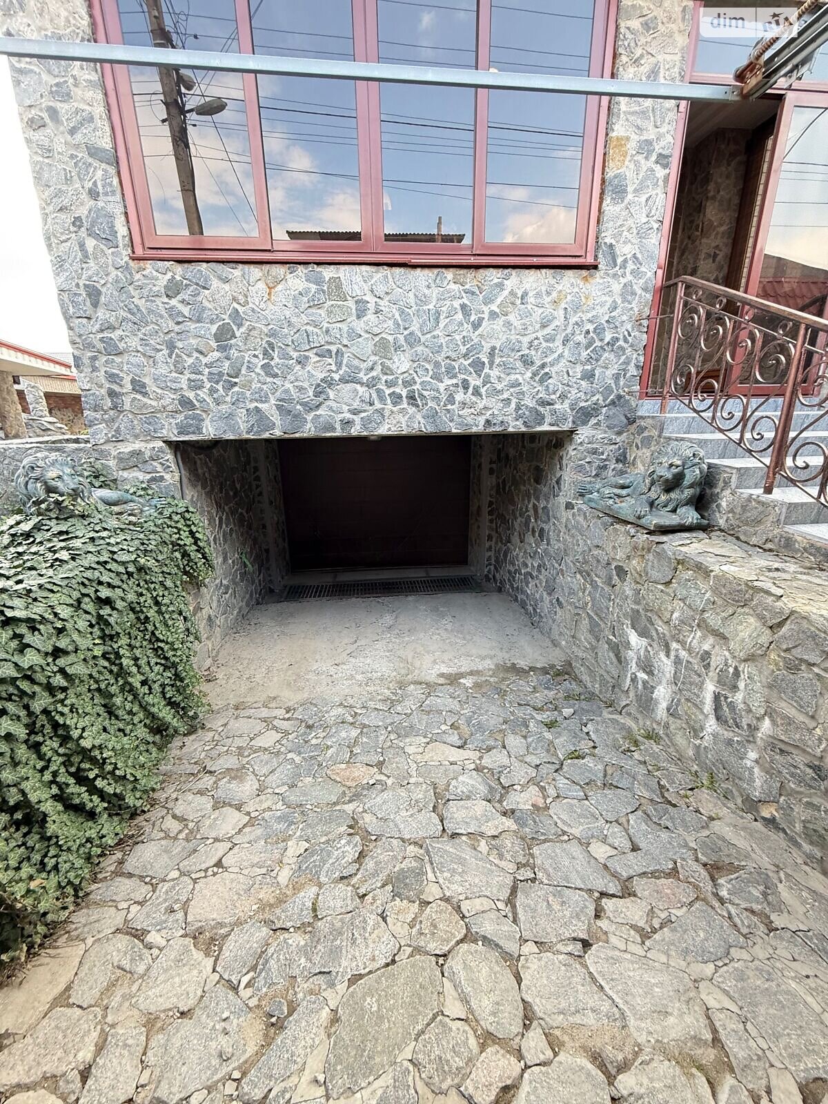 двоповерховий будинок з гаражем, 300 кв. м, цегла. Продаж в Дніпрі, район Березанівка фото 1 двоповерховий будинок з гаражем, 300 кв. м, цегла. Продаж в Дніпрі, район Березанівка фото 1