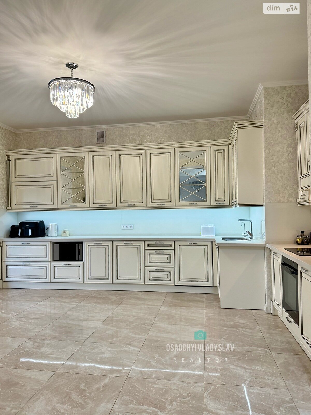 двоповерховий будинок з гаражем, 350 кв. м, цегла. Продаж в Дніпрі, район Березанівка фото 1 двоповерховий будинок з гаражем, 350 кв. м, цегла. Продаж в Дніпрі, район Березанівка фото 1