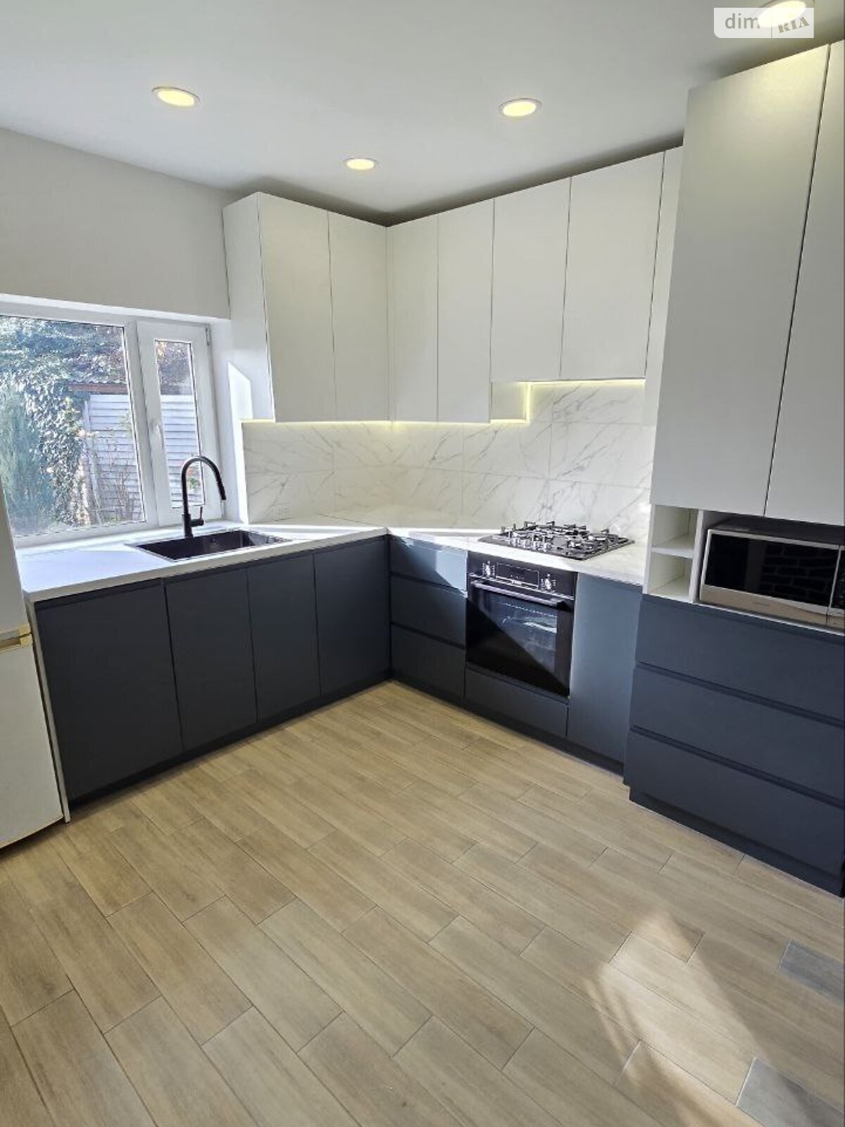 одноэтажный дом с гаражом, 60.4 кв. м, кирпич. Продажа в Днепре фото 1