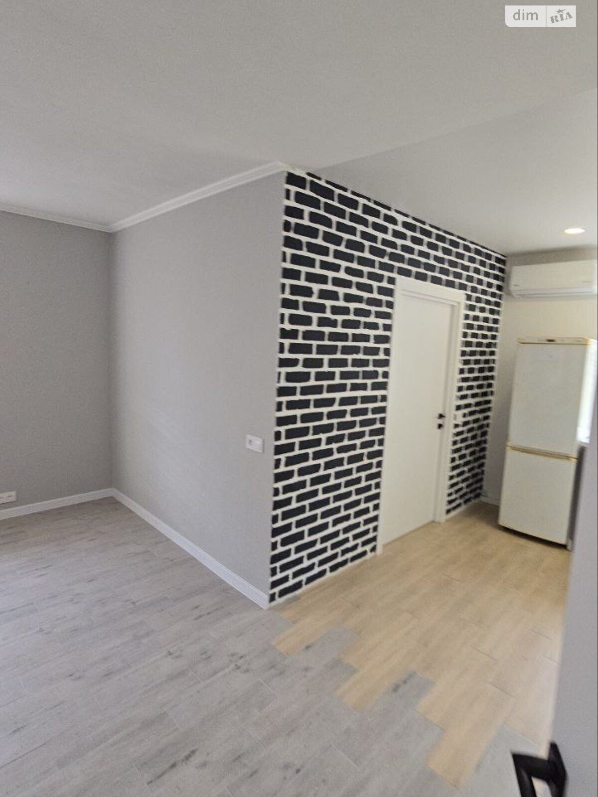 одноэтажный дом с гаражом, 60.4 кв. м, кирпич. Продажа в Днепре фото 1