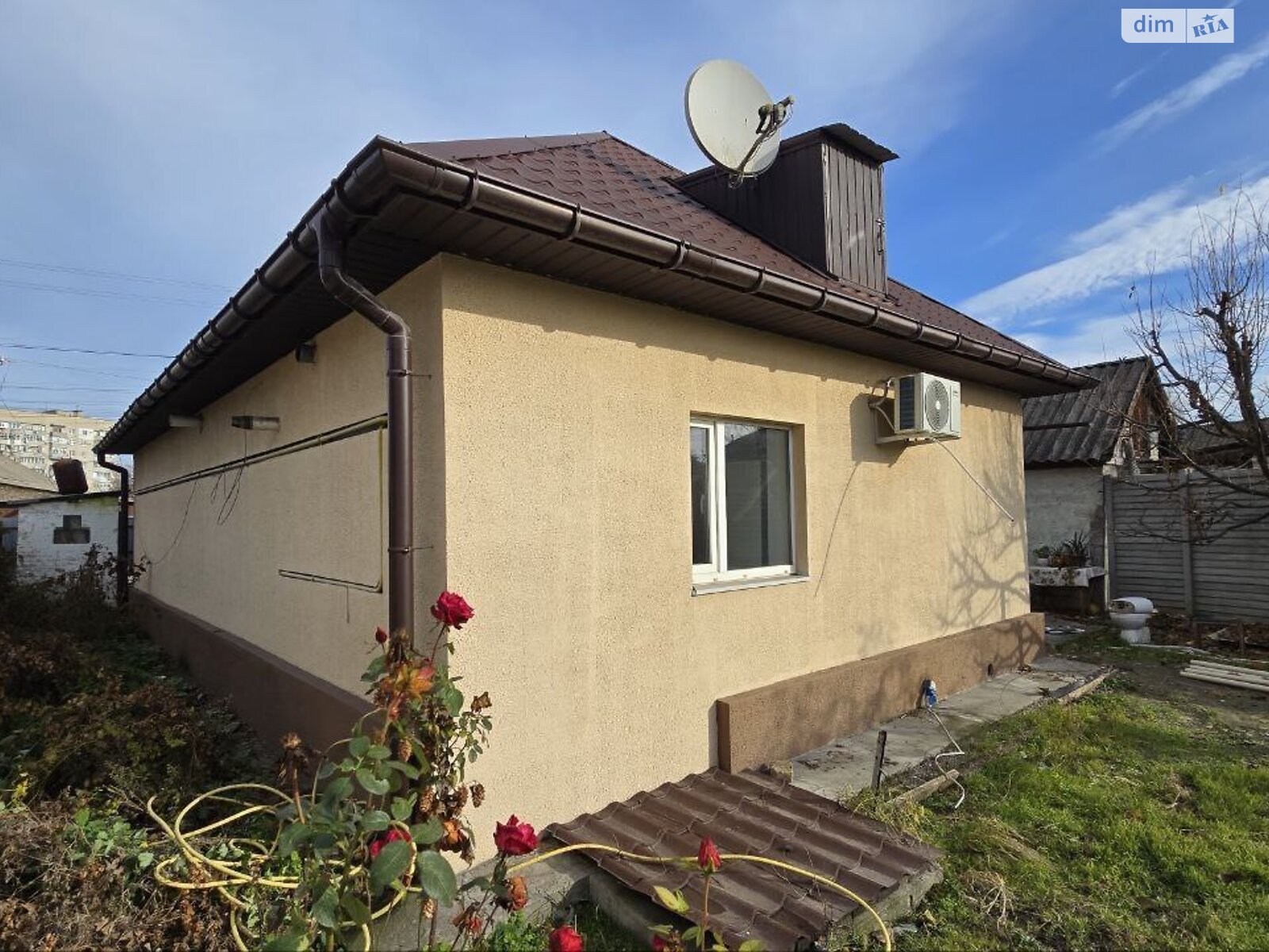 одноэтажный дом с гаражом, 60.4 кв. м, кирпич. Продажа в Днепре фото 1