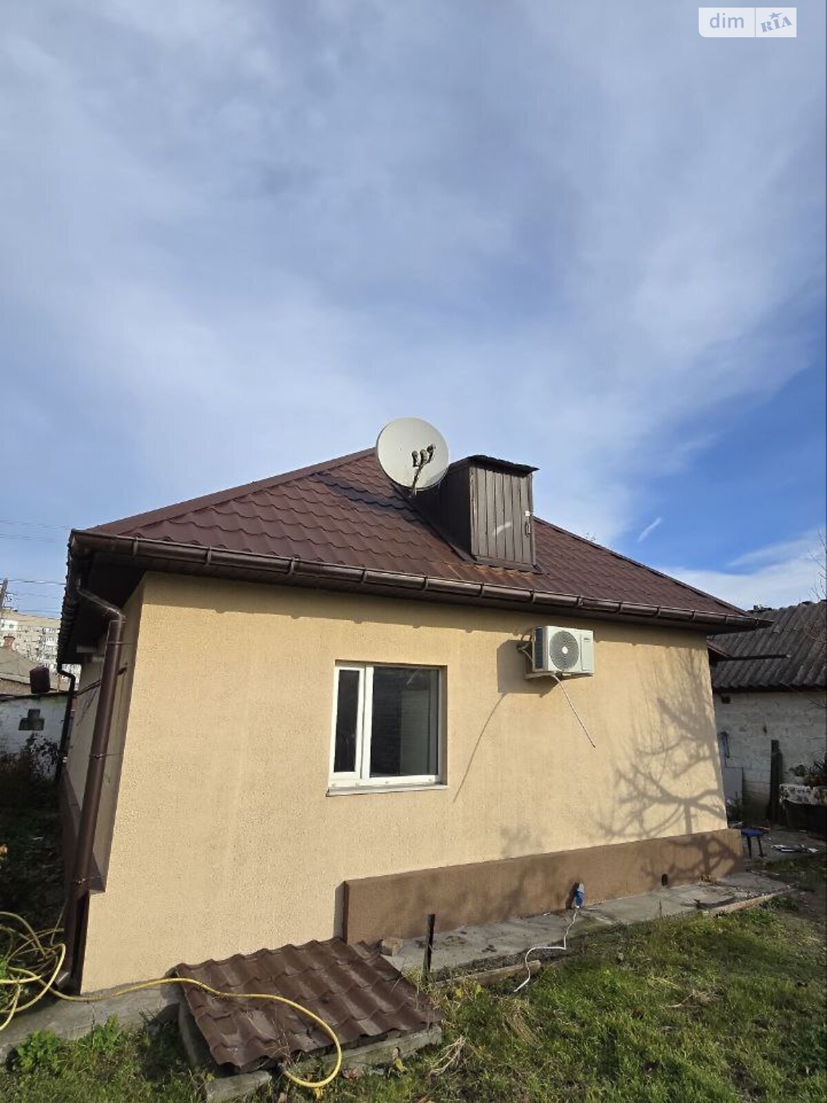 одноэтажный дом с гаражом, 60.4 кв. м, кирпич. Продажа в Днепре фото 1