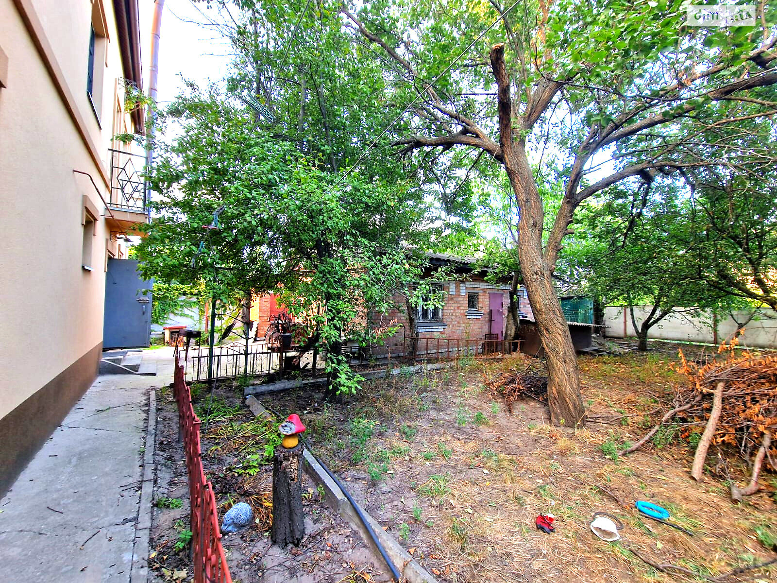 двоповерховий будинок з верандою, 308 кв. м, цегла. Продаж у Дніпрі фото 1 двоповерховий будинок з верандою, 308 кв. м, цегла. Продаж у Дніпрі фото 1