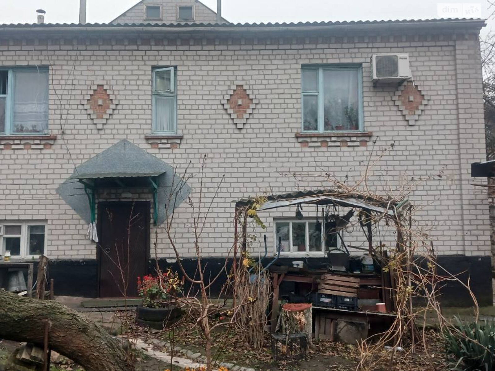 двухэтажный дом с гаражом, 181.3 кв. м, кирпич. Продажа в Днепре район Чечеловский фото 1