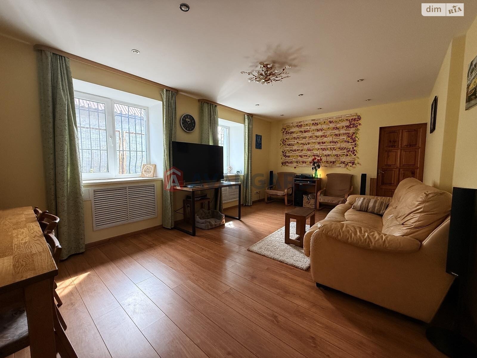 двухэтажный дом, 180 кв. м, кирпич. Продажа в Днепре район Чечеловский фото 1