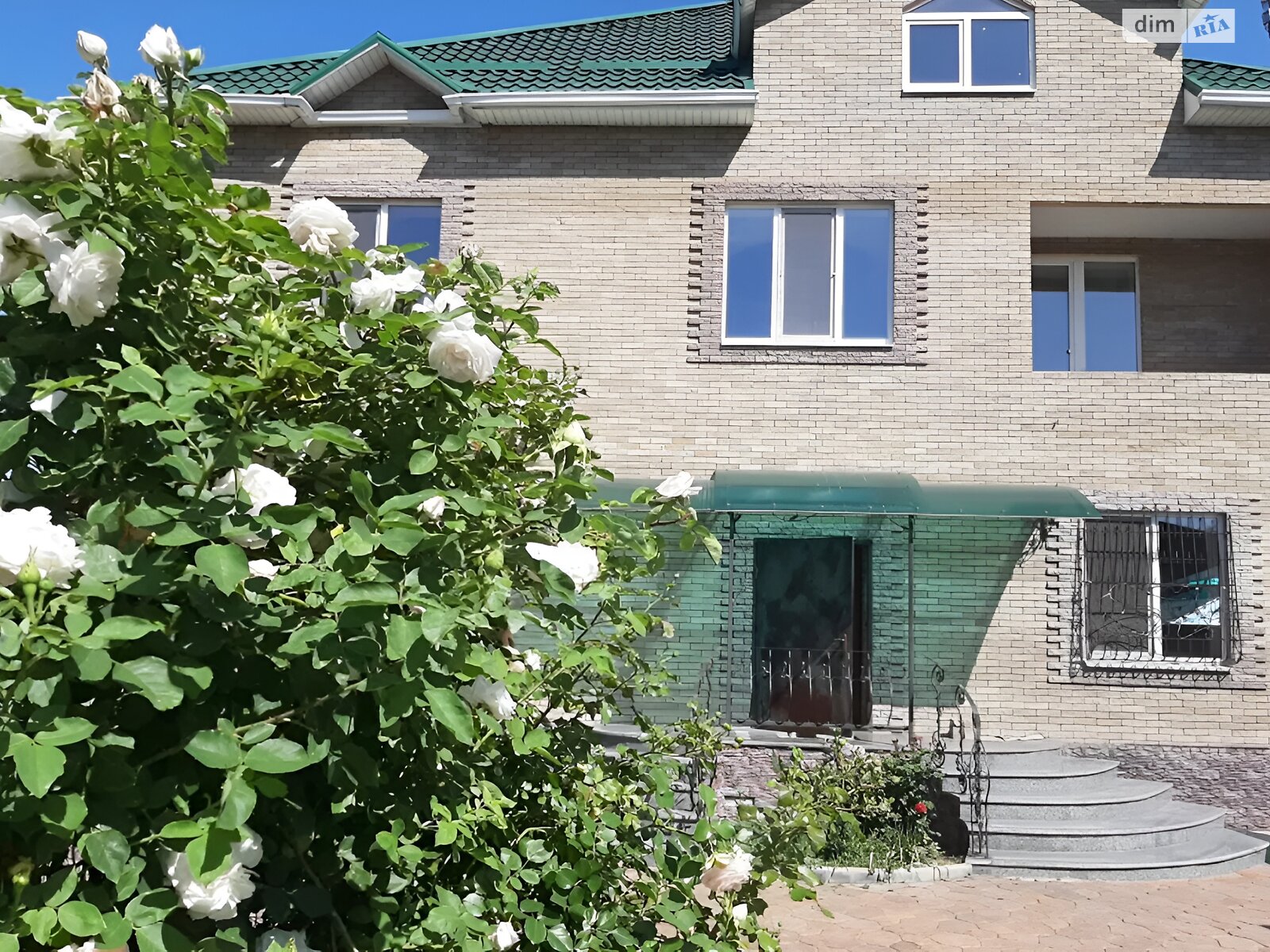двухэтажный дом с мансардой, 605 кв. м, кирпич. Продажа в Днепре район Диевка-1 фото 1 двухэтажный дом с мансардой, 605 кв. м, кирпич. Продажа в Днепре район Диевка-1 фото 1