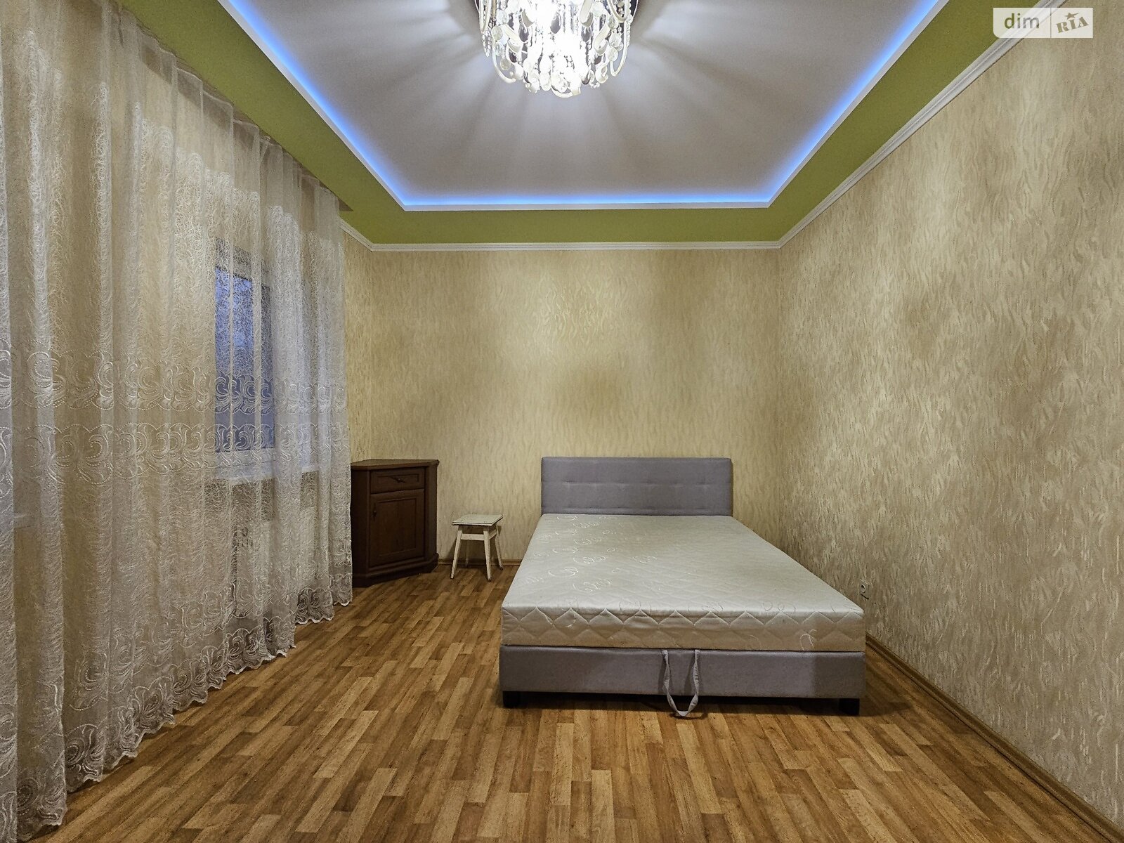 двухэтажный дом с ремонтом, 130.8 кв. м, шлакоблок. Продажа в Днепре район Диевка-1 фото 1 двухэтажный дом с ремонтом, 130.8 кв. м, шлакоблок. Продажа в Днепре район Диевка-1 фото 1