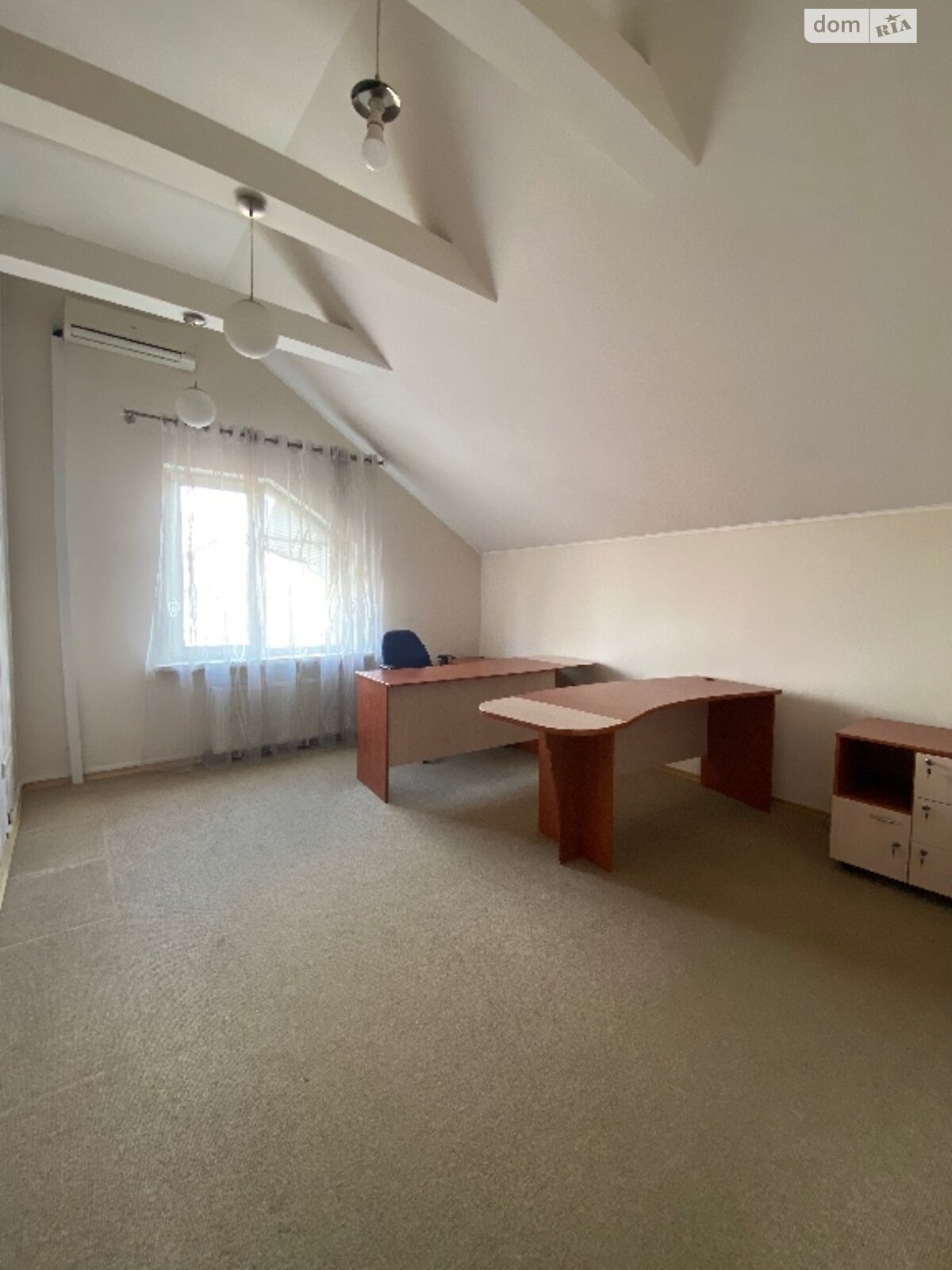 двоповерховий будинок з опаленням, 215 кв. м, цегла. Продаж в Дніпрі фото 1 двоповерховий будинок з опаленням, 215 кв. м, цегла. Продаж в Дніпрі фото 1