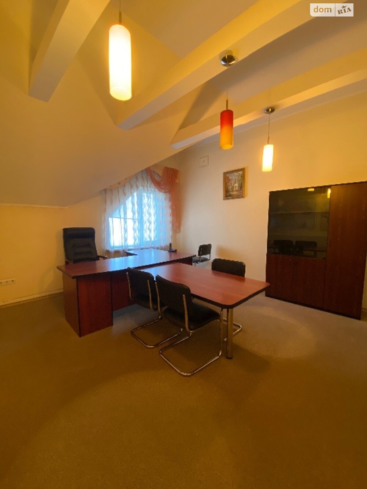 двоповерховий будинок з опаленням, 215 кв. м, цегла. Продаж в Дніпрі фото 1 двоповерховий будинок з опаленням, 215 кв. м, цегла. Продаж в Дніпрі фото 1