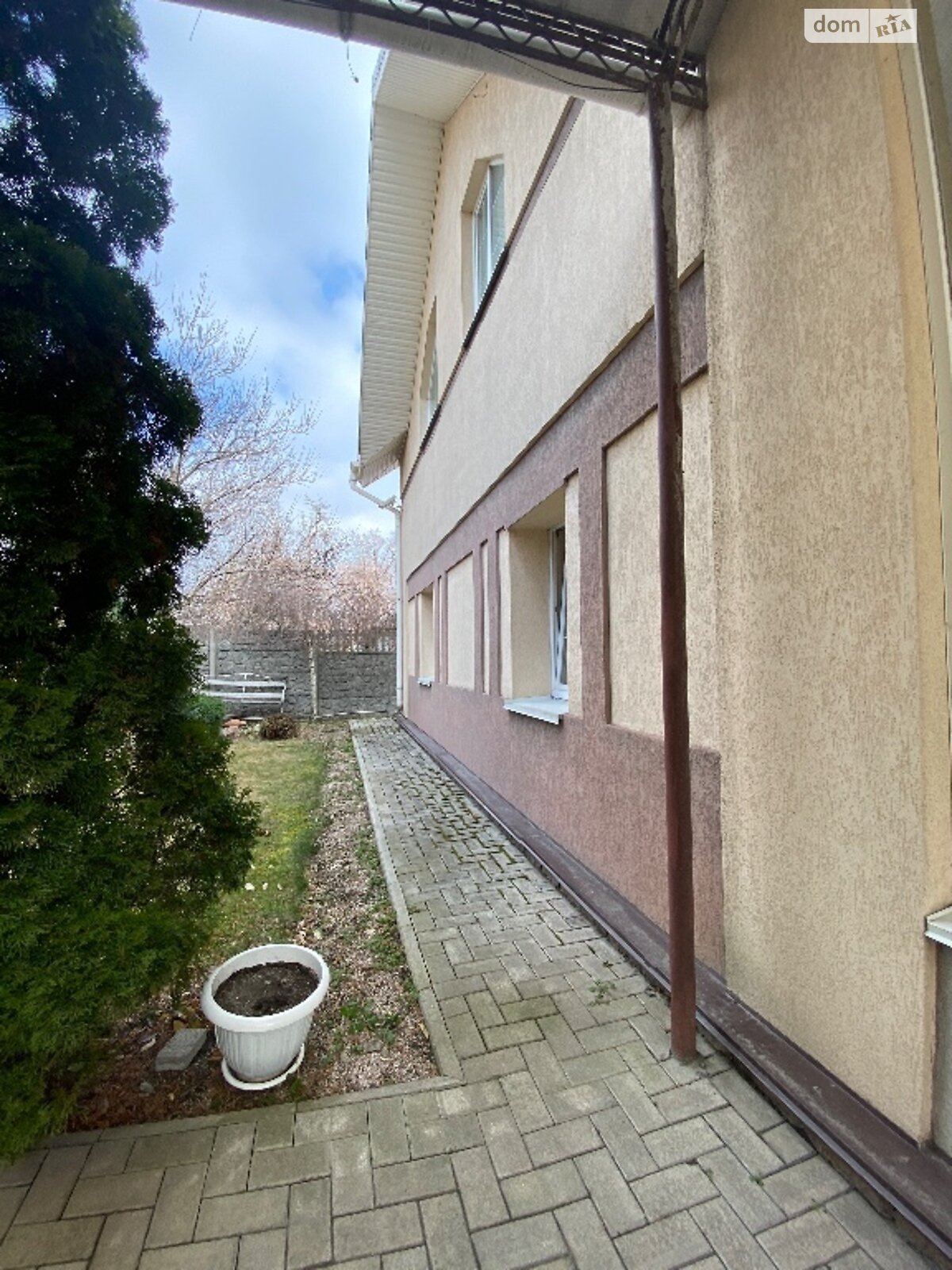 двоповерховий будинок з опаленням, 215 кв. м, цегла. Продаж в Дніпрі фото 1 двоповерховий будинок з опаленням, 215 кв. м, цегла. Продаж в Дніпрі фото 1