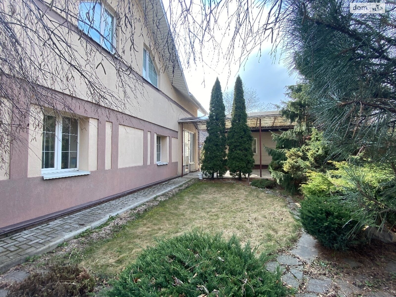 двоповерховий будинок з опаленням, 215 кв. м, цегла. Продаж в Дніпрі фото 1 двоповерховий будинок з опаленням, 215 кв. м, цегла. Продаж в Дніпрі фото 1