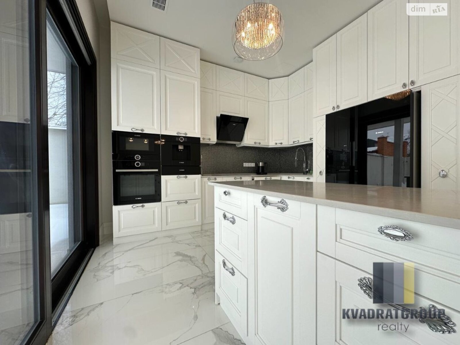 одноэтажный дом с ремонтом, 241.6 кв. м, кирпич. Продажа в Днепре фото 1 одноэтажный дом с ремонтом, 241.6 кв. м, кирпич. Продажа в Днепре фото 1