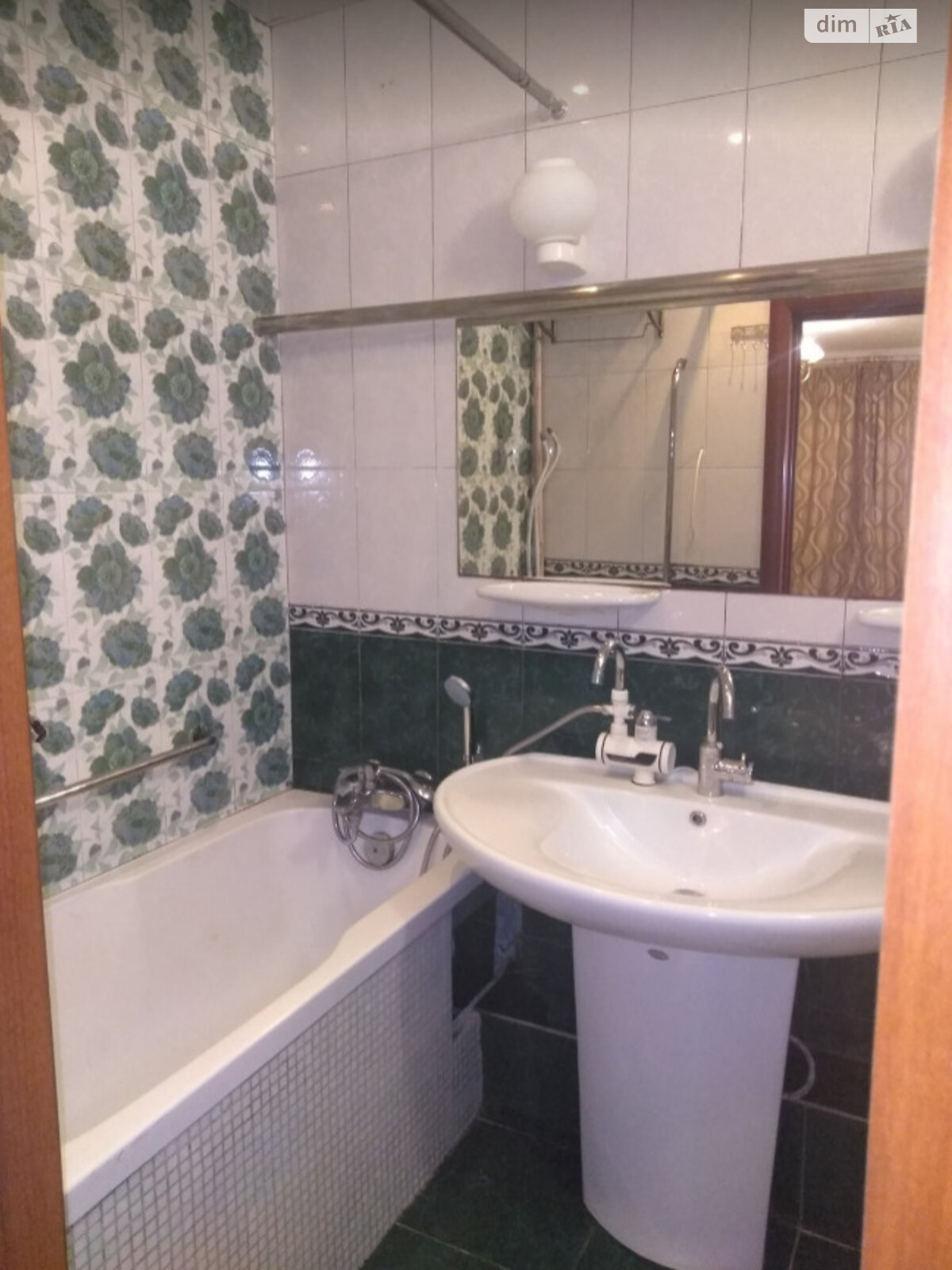 одноповерховий будинок з мансардою, 137.9 кв. м, цегла силікатна. Продаж в Дніпрі, район Шевченківський фото 1 одноповерховий будинок з мансардою, 137.9 кв. м, цегла силікатна. Продаж в Дніпрі, район Шевченківський фото 1