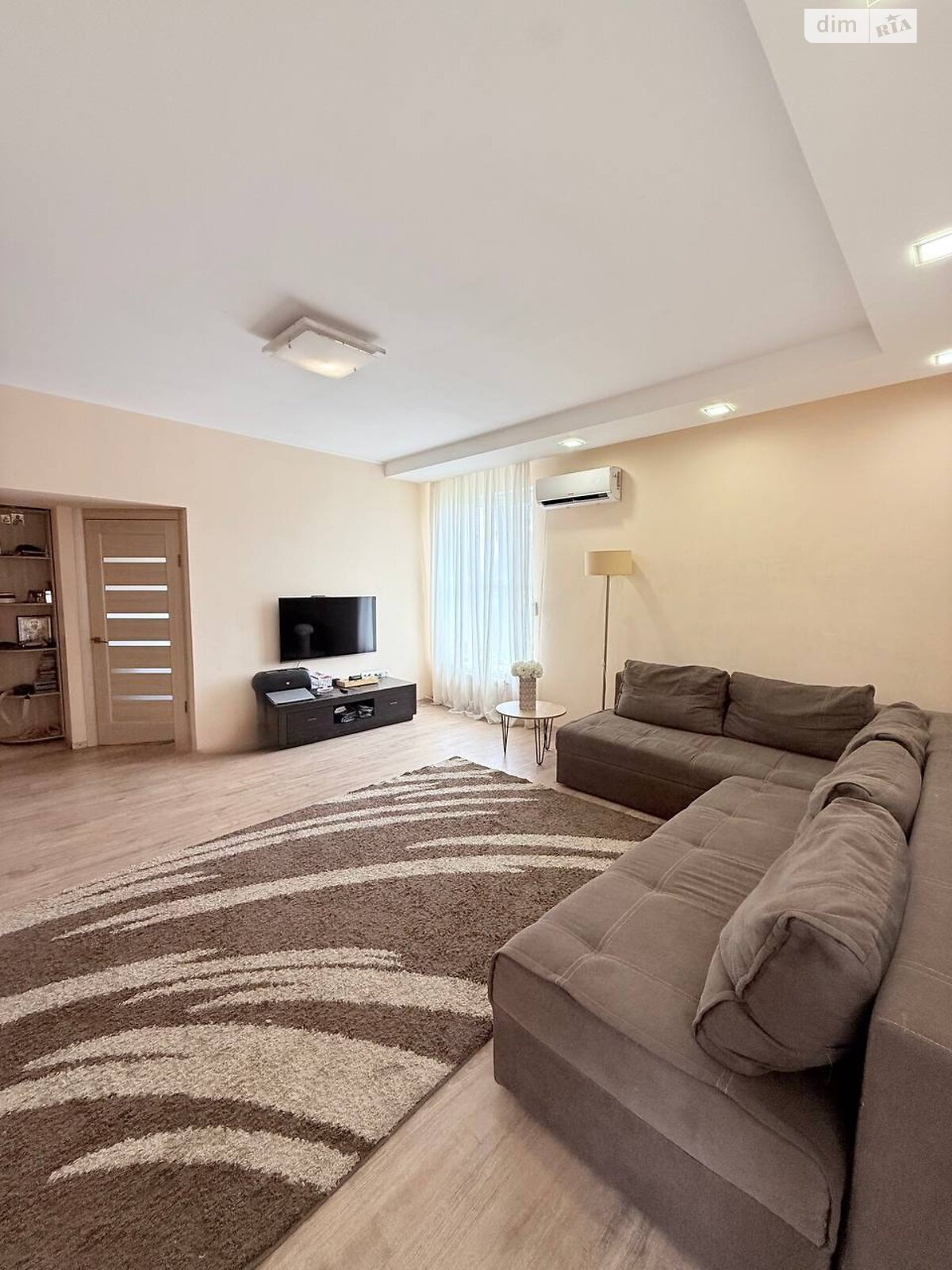 двоповерховий будинок з гаражем, 167.5 кв. м, цегла. Продаж в Дніпрі, район Амур-Нижньодніпровський фото 1 двоповерховий будинок з гаражем, 167.5 кв. м, цегла. Продаж в Дніпрі, район Амур-Нижньодніпровський фото 1