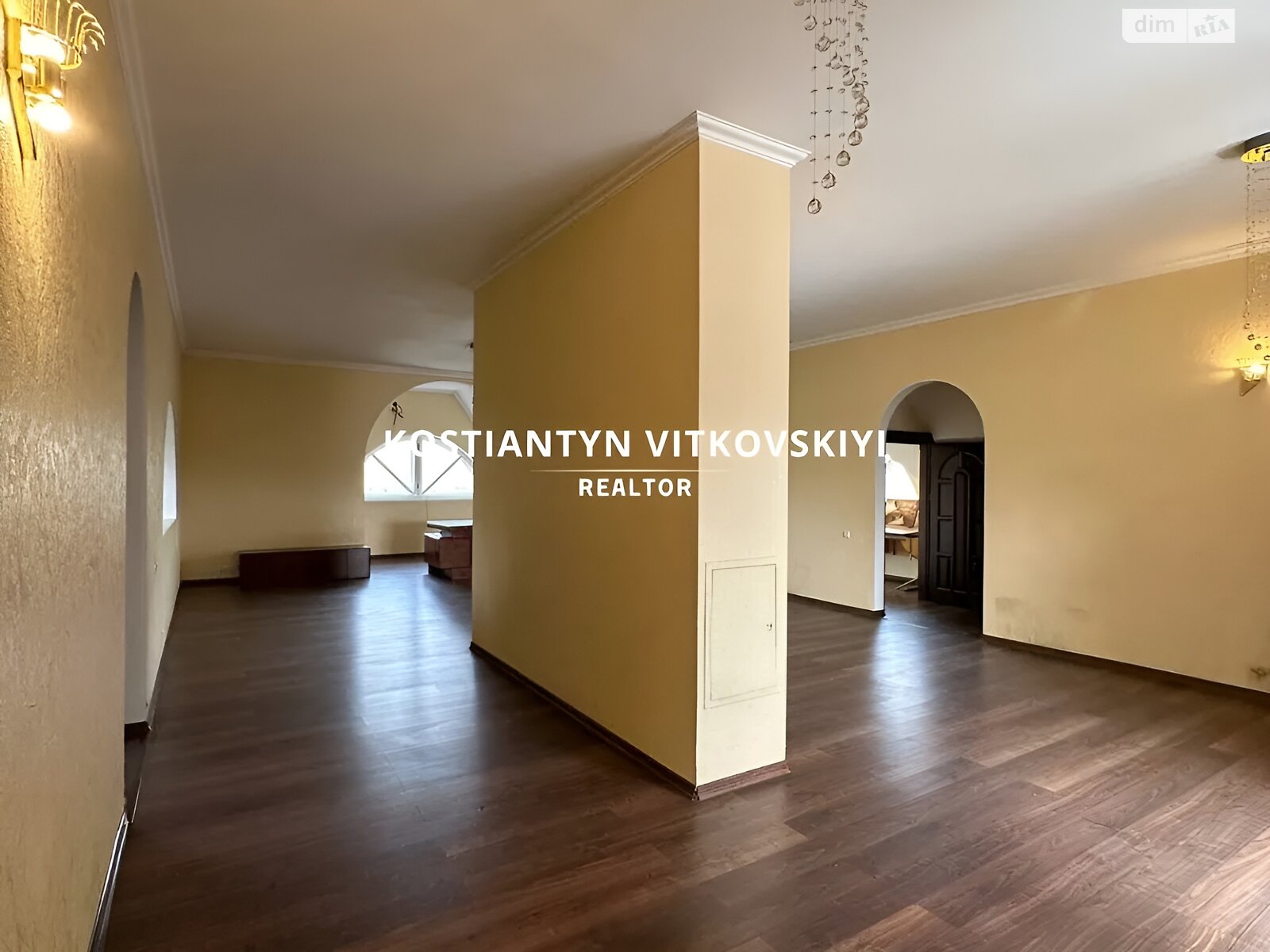 двоповерховий будинок з гаражем, 490 кв. м, цегла. Продаж в Дніпрі, район Індустріальний фото 1 двоповерховий будинок з гаражем, 490 кв. м, цегла. Продаж в Дніпрі, район Індустріальний фото 1