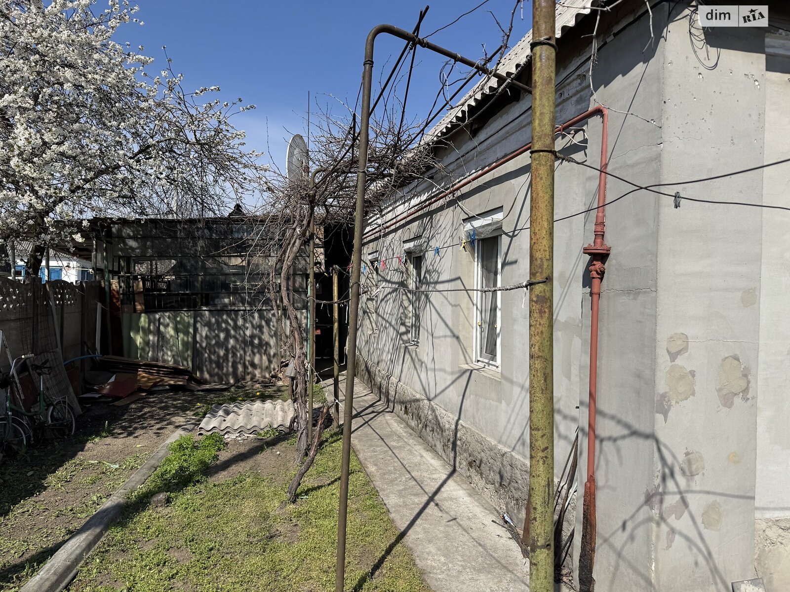 одноэтажный дом с гаражом, 99.8 кв. м, кирпич. Продажа в Днепре фото 1 одноэтажный дом с гаражом, 99.8 кв. м, кирпич. Продажа в Днепре фото 1