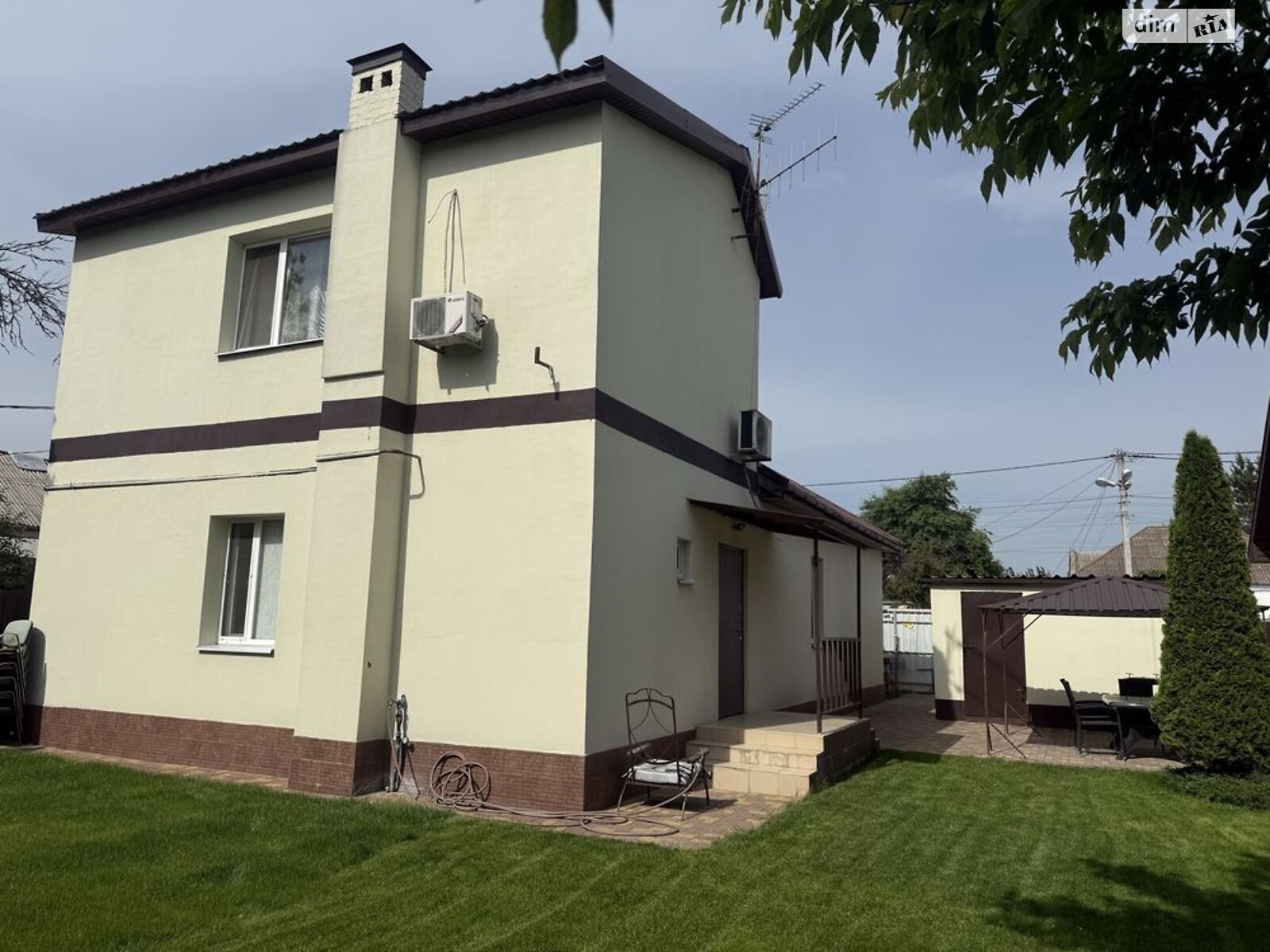 двухэтажный дом беседка, 105 кв. м, шлакоблок. Продажа в Днепре фото 1