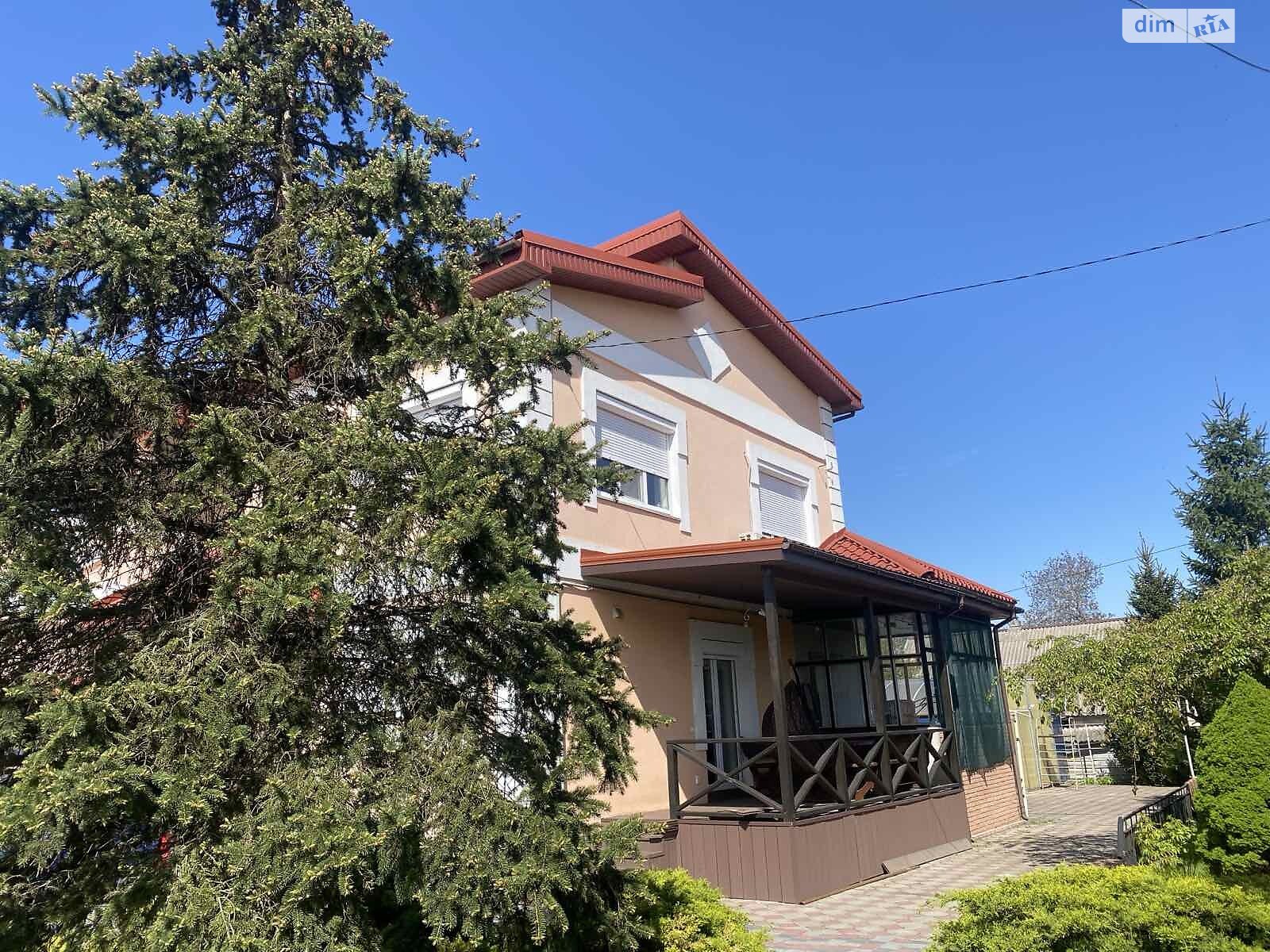 триповерховий будинок з гаражем, 370 кв. м, цегла. Продаж в Дніпрі, район Кам’янка фото 1 триповерховий будинок з гаражем, 370 кв. м, цегла. Продаж в Дніпрі, район Кам’янка фото 1