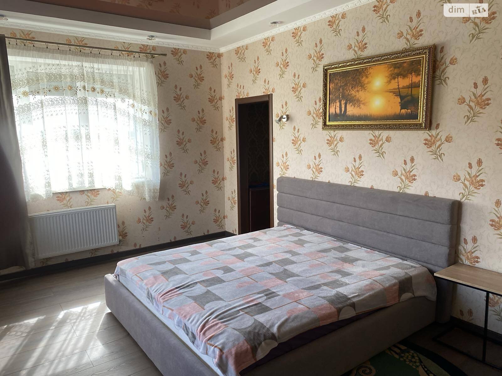 триповерховий будинок з гаражем, 370 кв. м, цегла. Продаж в Дніпрі, район Кам’янка фото 1 триповерховий будинок з гаражем, 370 кв. м, цегла. Продаж в Дніпрі, район Кам’янка фото 1