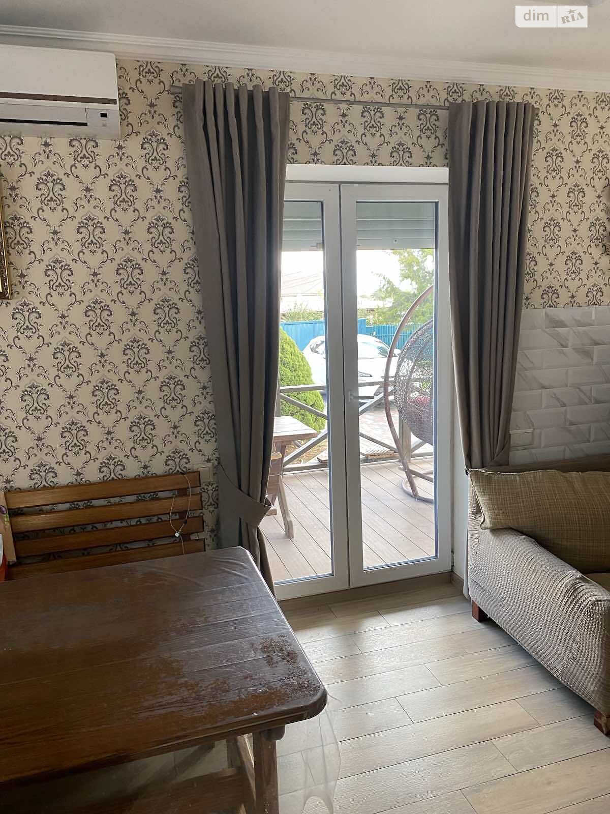 триповерховий будинок з гаражем, 370 кв. м, цегла. Продаж в Дніпрі, район Кам’янка фото 1 триповерховий будинок з гаражем, 370 кв. м, цегла. Продаж в Дніпрі, район Кам’янка фото 1