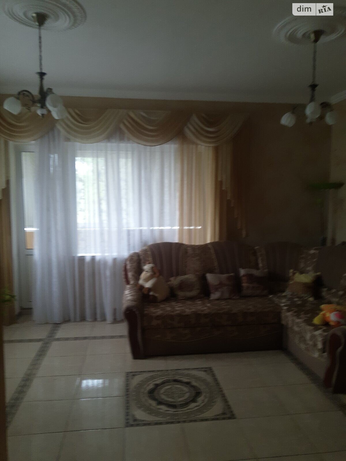 триповерховий будинок з гаражем, 329.9 кв. м, цегла. Продаж у Кам’янці фото 1 триповерховий будинок з гаражем, 329.9 кв. м, цегла. Продаж у Кам’янці фото 1