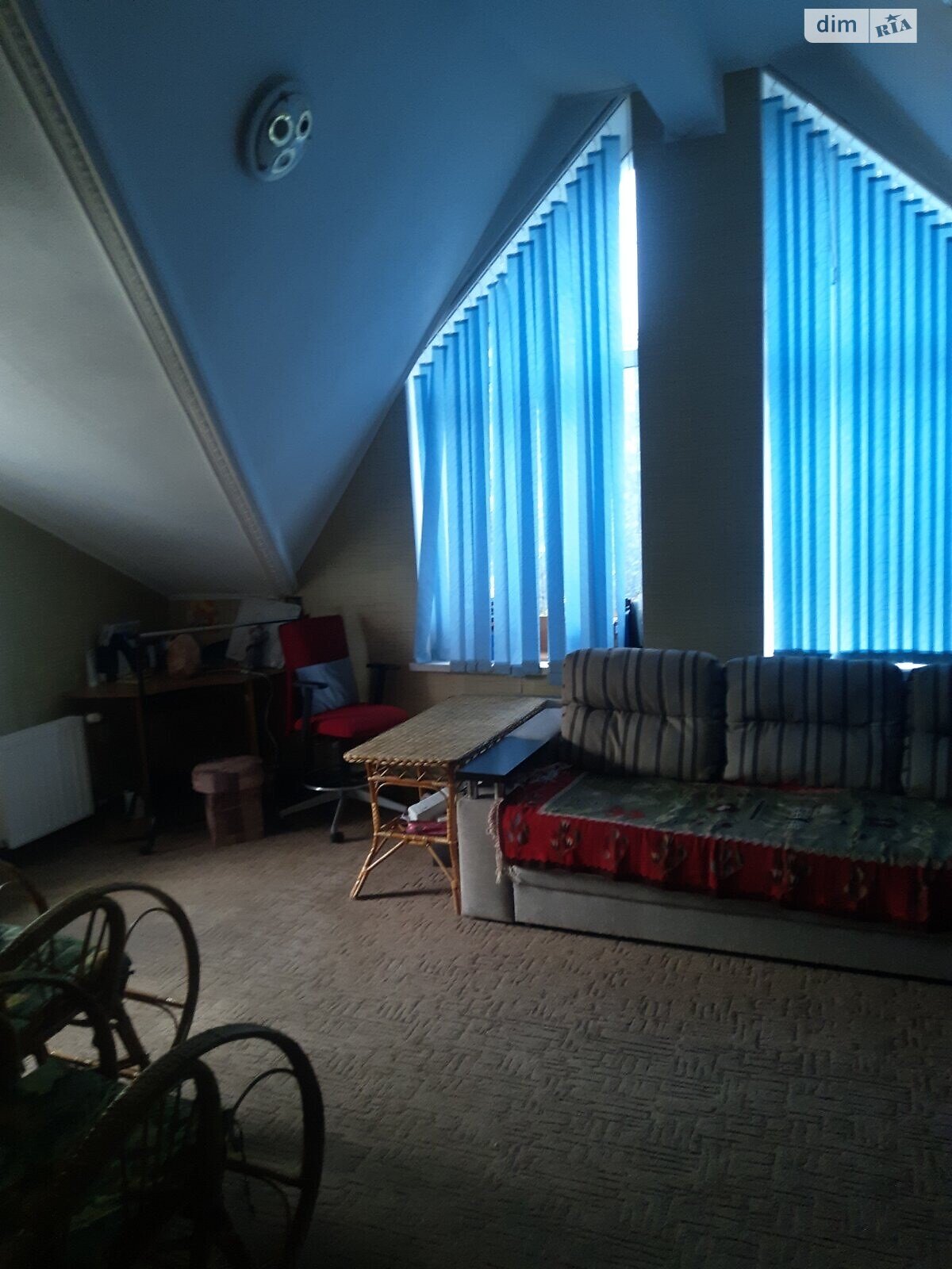 триповерховий будинок з гаражем, 329.9 кв. м, цегла. Продаж у Кам’янці фото 1 триповерховий будинок з гаражем, 329.9 кв. м, цегла. Продаж у Кам’янці фото 1
