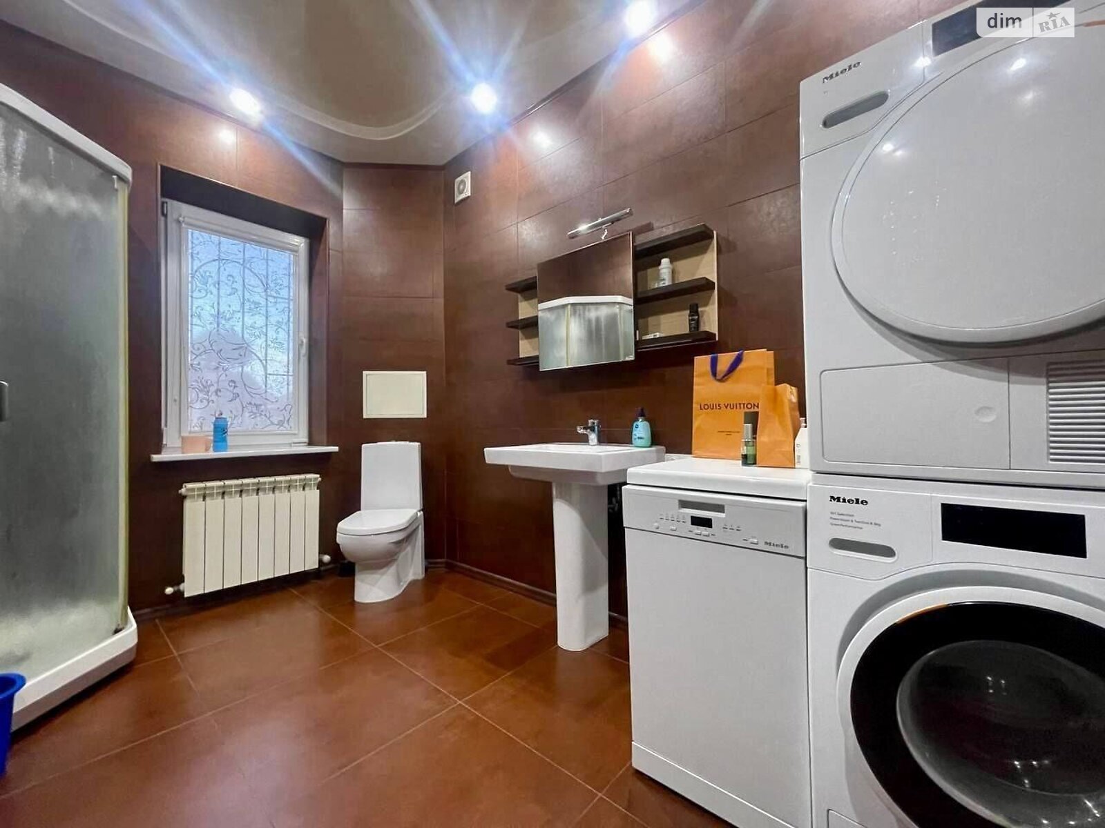 двухэтажный дом с верандой, 157 кв. м, кирпич. Продажа в Днепре район Камянка фото 1 двухэтажный дом с верандой, 157 кв. м, кирпич. Продажа в Днепре район Камянка фото 1