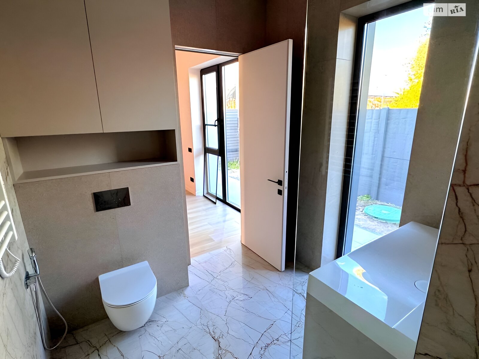 одноэтажный дом без мебели, 105 кв. м, газобетон. Продажа в Днепре район Камянка фото 1 одноэтажный дом без мебели, 105 кв. м, газобетон. Продажа в Днепре район Камянка фото 1
