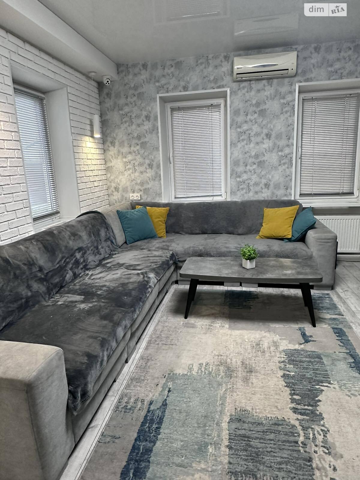 одноповерховий будинок з ремонтом, 78.7 кв. м, цегла. Продаж в Дніпрі, район Кирилівка фото 1 одноповерховий будинок з ремонтом, 78.7 кв. м, цегла. Продаж в Дніпрі, район Кирилівка фото 1