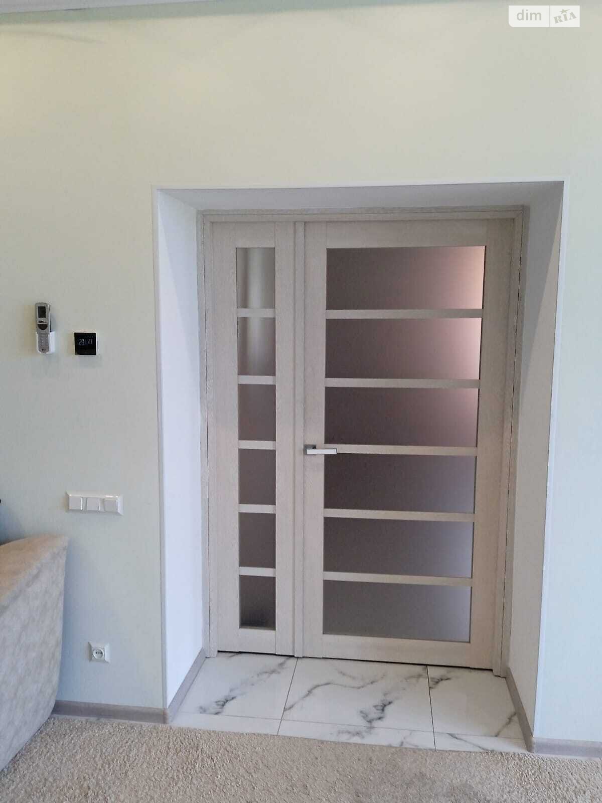 двухэтажный дом с балконом, 209 кв. м, шлакобетон. Продажа в Днепре район Клинчик фото 1