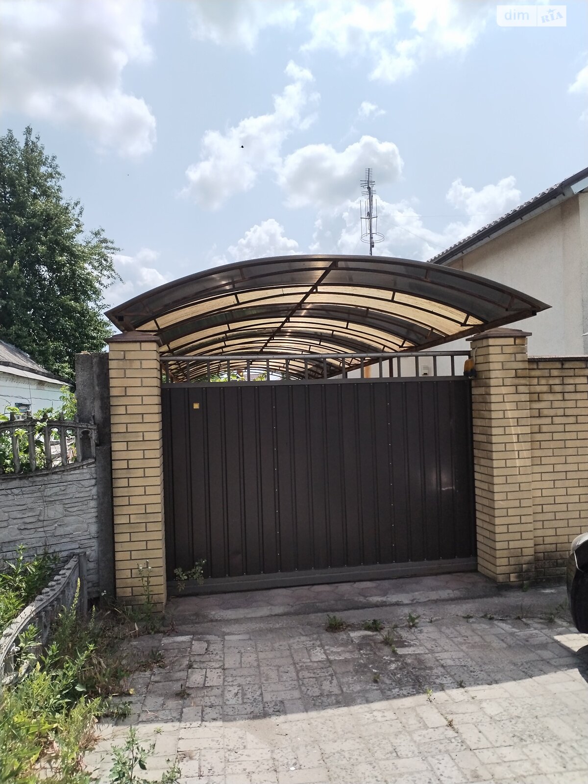 двухэтажный дом с верандой, 220 кв. м, шлакобетон. Продажа в Днепре район Корея фото 1 двухэтажный дом с верандой, 220 кв. м, шлакобетон. Продажа в Днепре район Корея фото 1