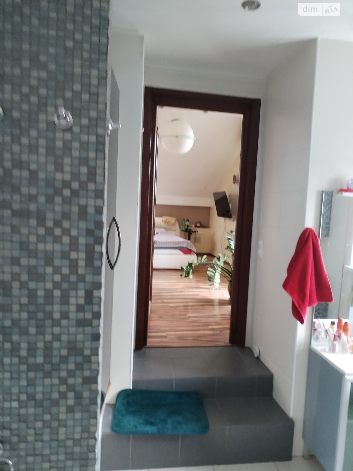 двухэтажный дом с верандой, 220 кв. м, шлакобетон. Продажа в Днепре район Корея фото 1 двухэтажный дом с верандой, 220 кв. м, шлакобетон. Продажа в Днепре район Корея фото 1