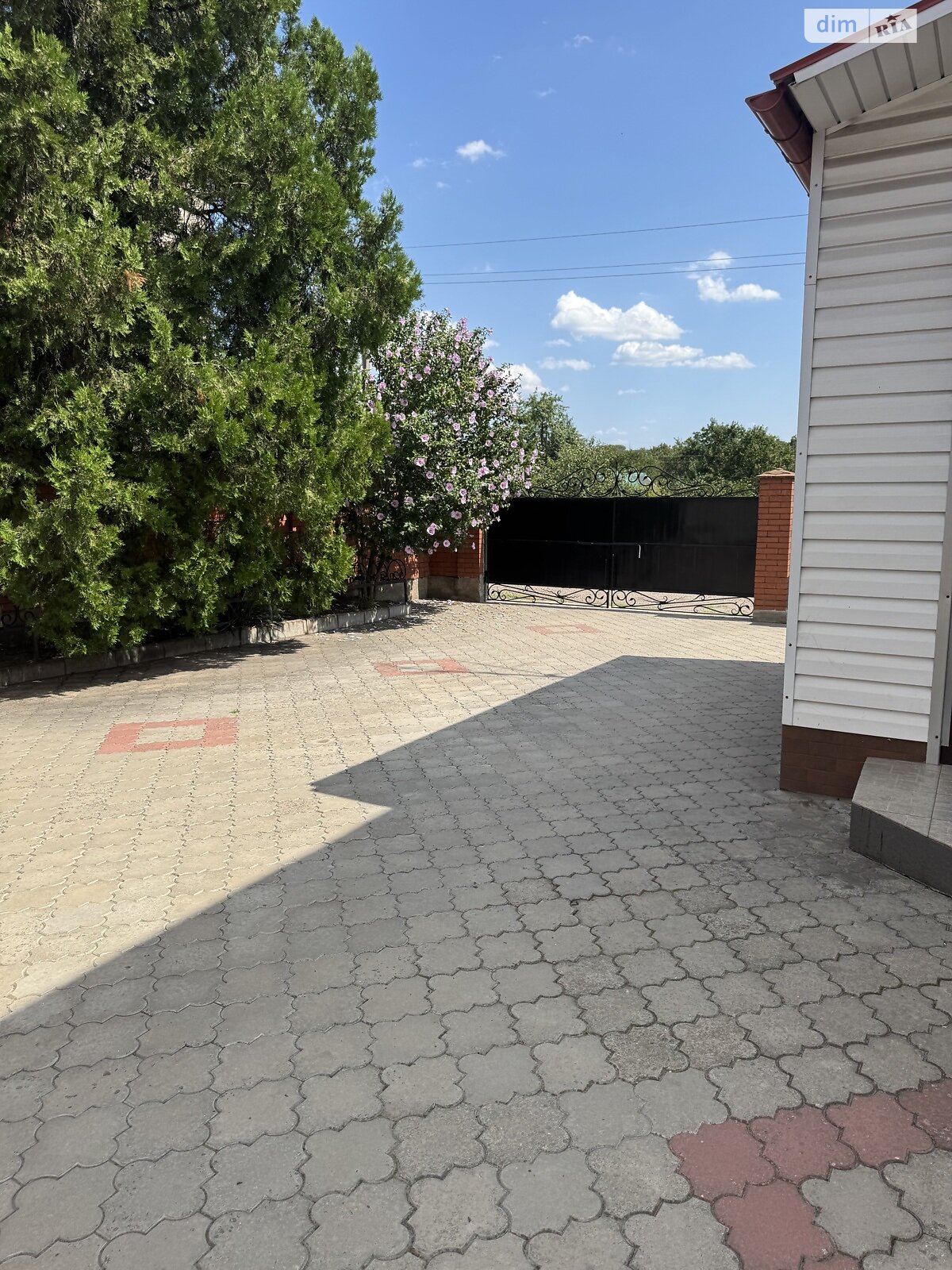 триповерховий будинок з гаражем, 120 кв. м, кирпич. Продаж в Дніпрі, район Краснопілля фото 1