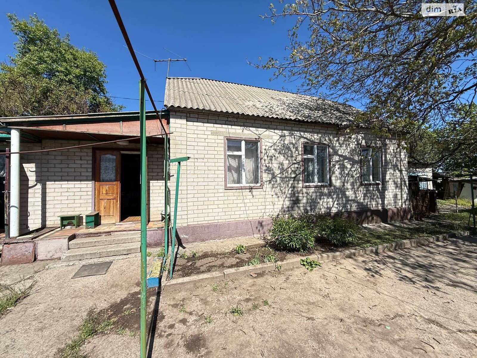 одноэтажный дом с гаражом, 80.4 кв. м, кирпич. Продажа в Днепре район Краснополье фото 1 одноэтажный дом с гаражом, 80.4 кв. м, кирпич. Продажа в Днепре район Краснополье фото 1