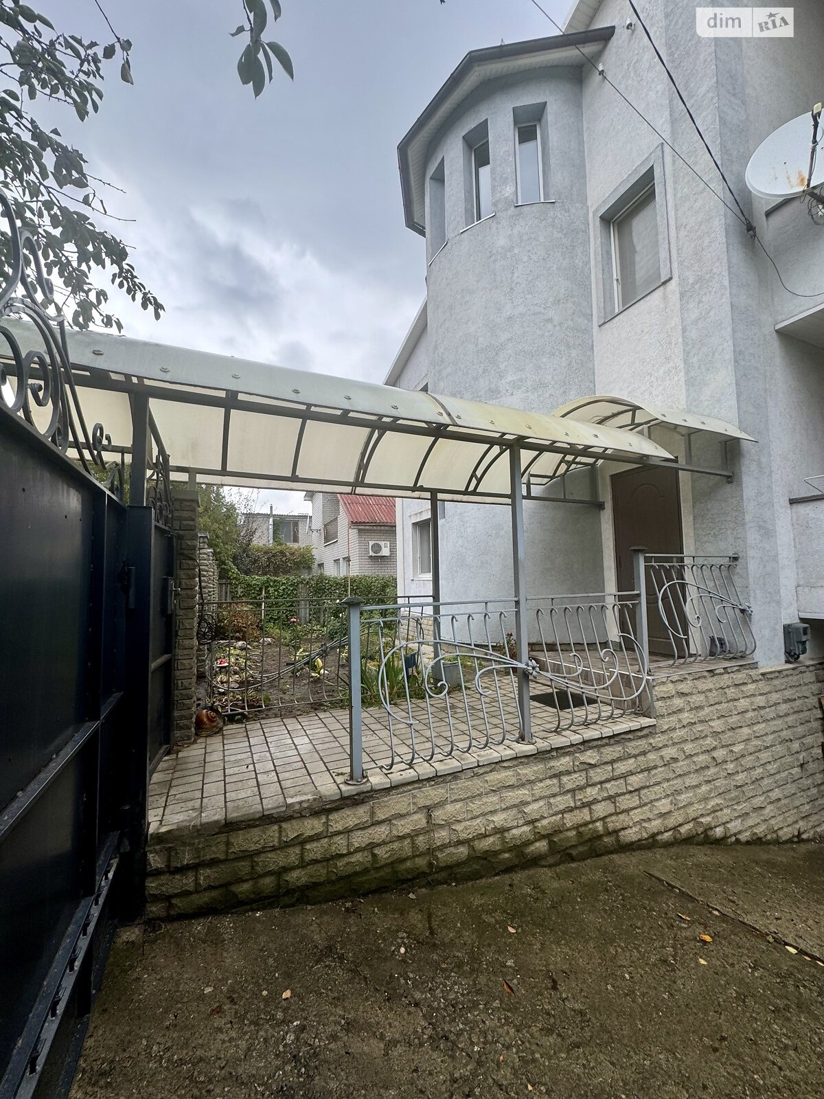 двоповерховий будинок з гаражем, 293.8 кв. м, цегла. Продаж в Дніпрі, район Краснопілля фото 1 двоповерховий будинок з гаражем, 293.8 кв. м, цегла. Продаж в Дніпрі, район Краснопілля фото 1