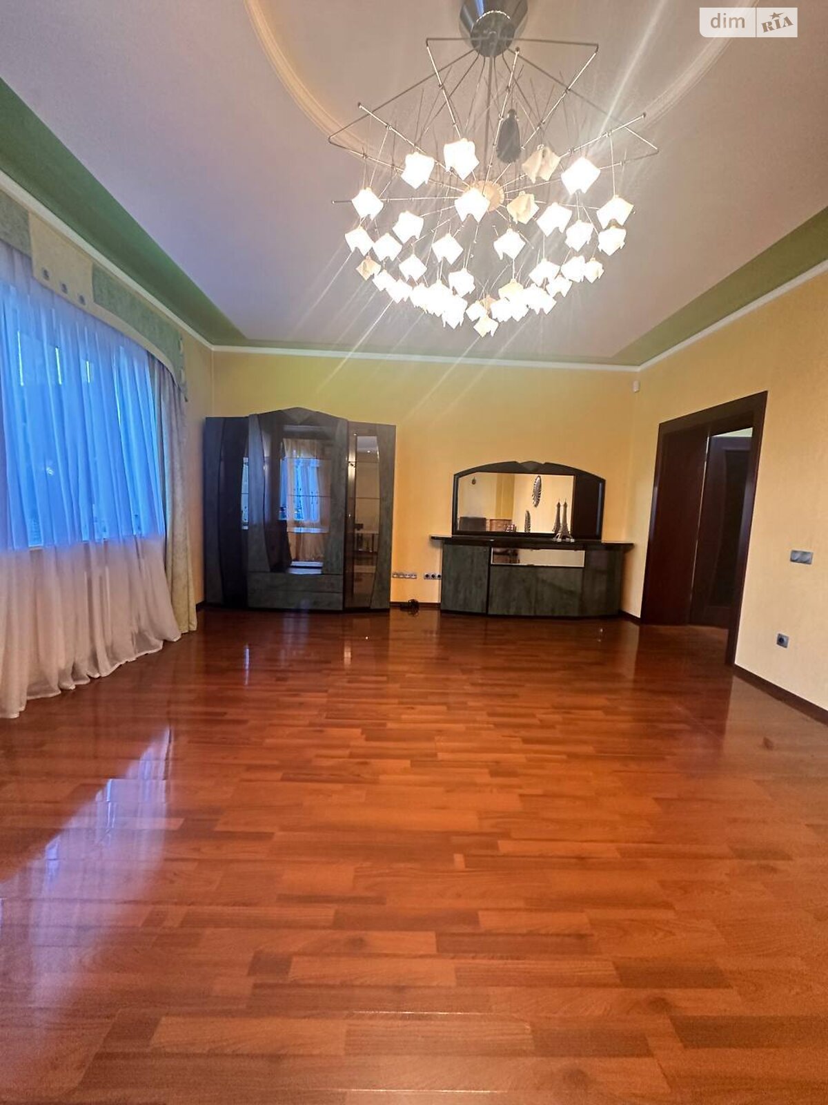двоповерховий будинок з верандою, 188 кв. м, цегла. Продаж у Дніпрі фото 1 двоповерховий будинок з верандою, 188 кв. м, цегла. Продаж у Дніпрі фото 1