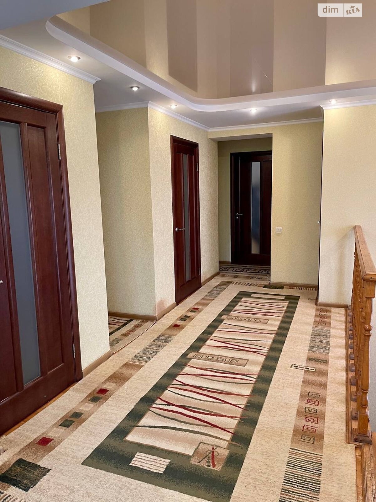 двухэтажный дом с балконом, 281.4 кв. м, кирпич. Продажа в Днепре район Лагерный фото 1 двухэтажный дом с балконом, 281.4 кв. м, кирпич. Продажа в Днепре район Лагерный фото 1