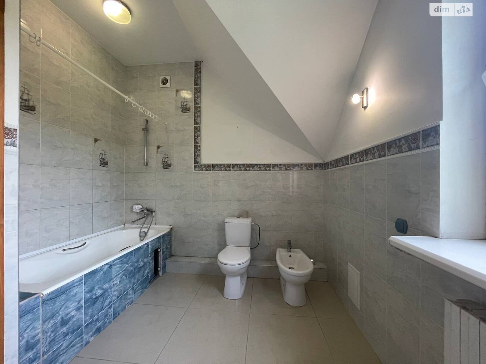 двухэтажный дом, 303 кв. м, керамзитобетон. Продажа в Днепре район Левобережный фото 1 двухэтажный дом, 303 кв. м, керамзитобетон. Продажа в Днепре район Левобережный фото 1