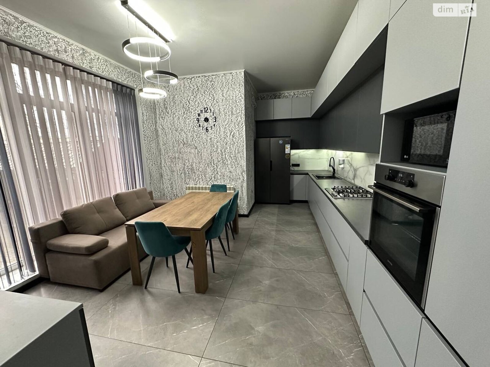 двоповерховий будинок з ремонтом, 228.63 кв. м, цегла. Продаж в Дніпрі, район Ломівка фото 1 двоповерховий будинок з ремонтом, 228.63 кв. м, цегла. Продаж в Дніпрі, район Ломівка фото 1