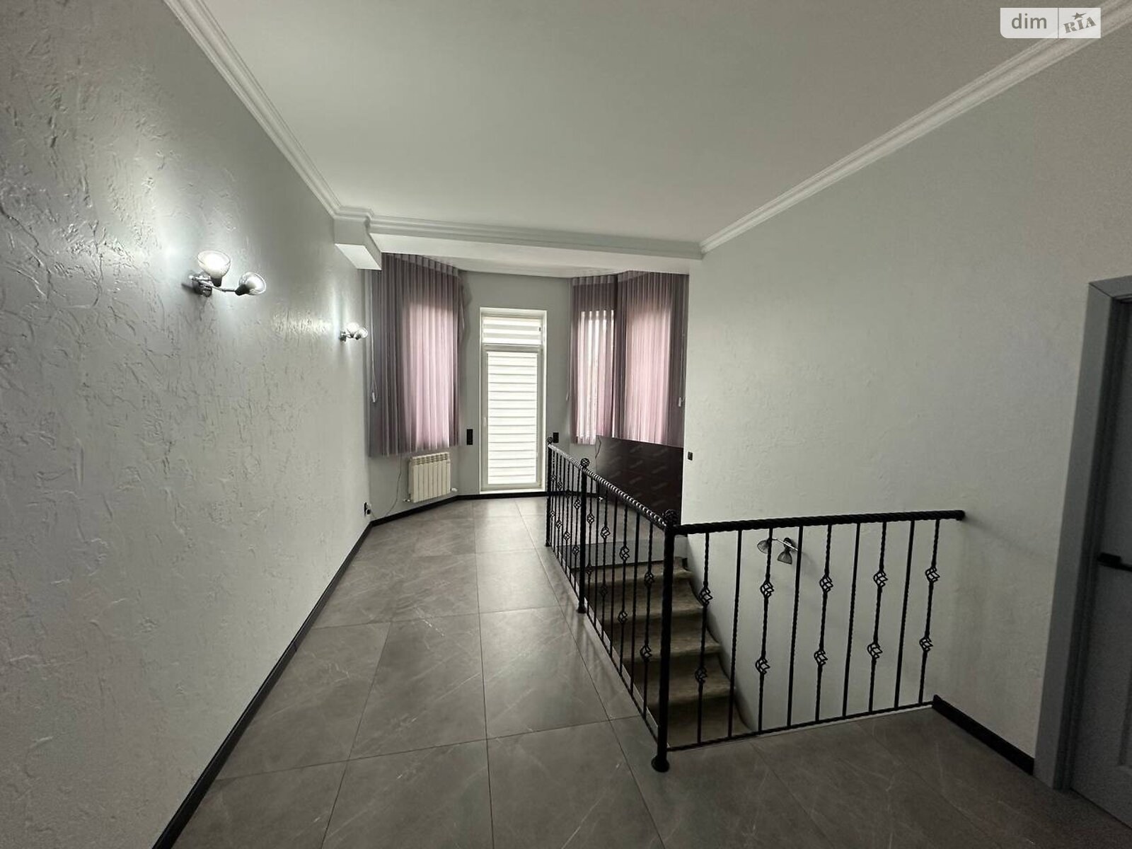 двоповерховий будинок з ремонтом, 228.63 кв. м, цегла. Продаж в Дніпрі, район Ломівка фото 1 двоповерховий будинок з ремонтом, 228.63 кв. м, цегла. Продаж в Дніпрі, район Ломівка фото 1