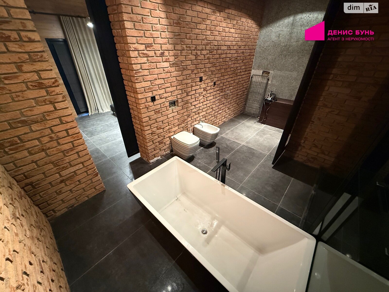 одноповерховий будинок з опаленням, 230 кв. м, кирпич. Продаж в Дніпрі, район Ломівка фото 1 одноповерховий будинок з опаленням, 230 кв. м, кирпич. Продаж в Дніпрі, район Ломівка фото 1