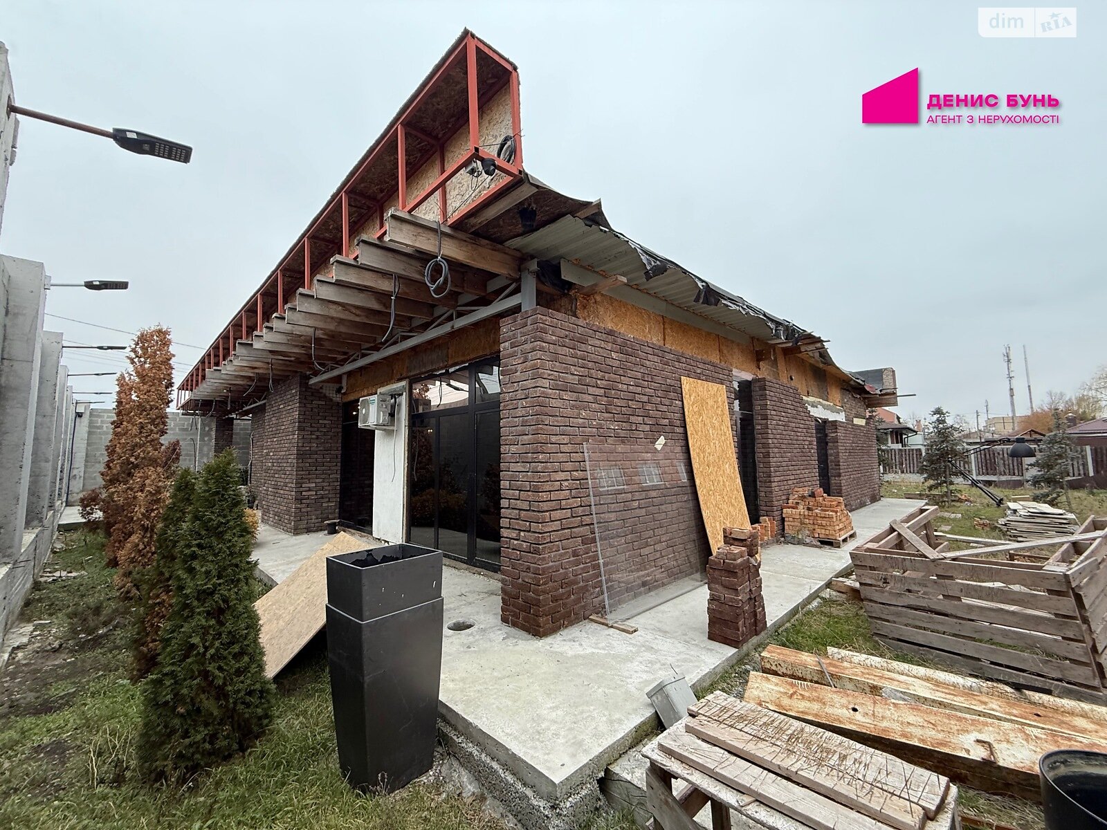 одноповерховий будинок з опаленням, 230 кв. м, кирпич. Продаж в Дніпрі, район Ломівка фото 1 одноповерховий будинок з опаленням, 230 кв. м, кирпич. Продаж в Дніпрі, район Ломівка фото 1